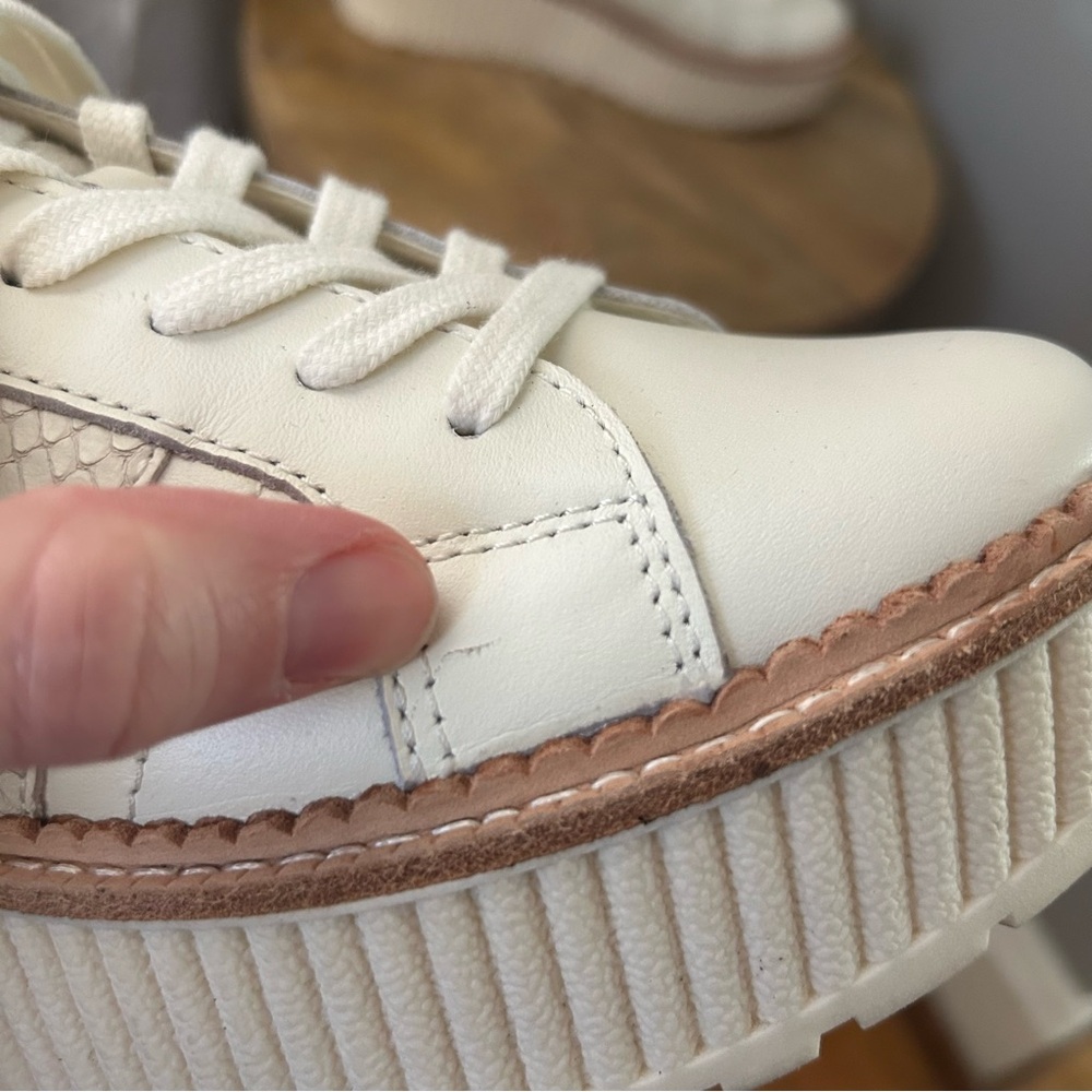 Dolce Vita Cream Platform Sneakers - Picture 7 of 12